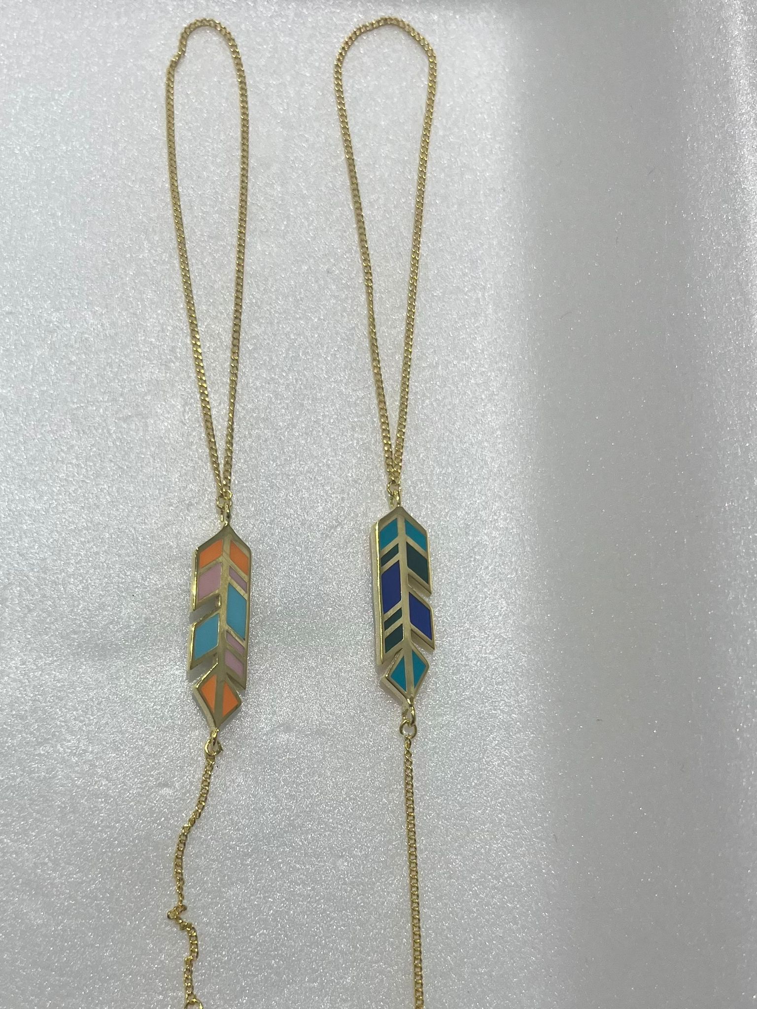 Enamel Handchain
