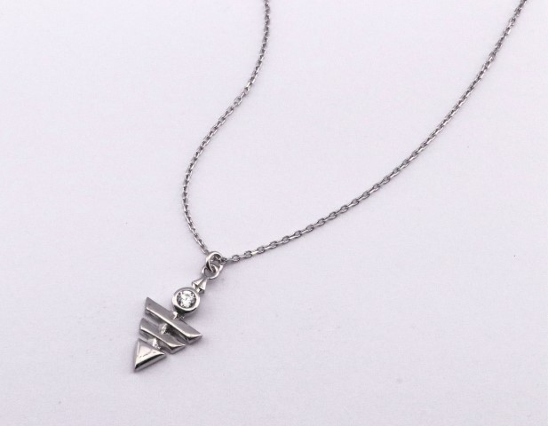 Minimal Necklace